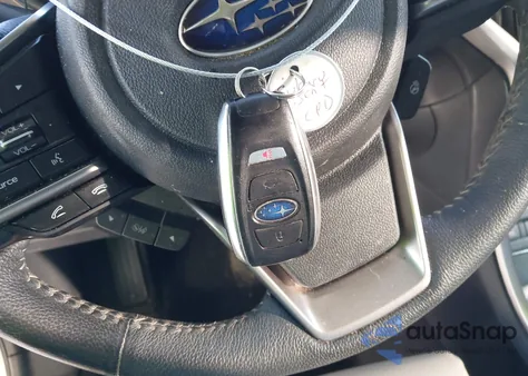 2020 Subaru Ascent Limited z USA, uszkodzony, nr VIN 4S4WMALD1L3468949